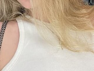 Mia Dangelis