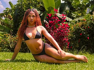 Gabriela Hot